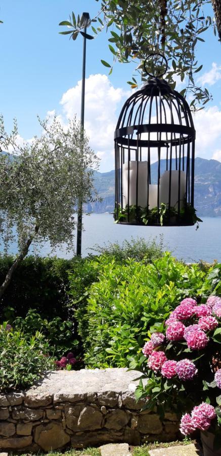 Villa Sul Lago Con Pontile Privato A Brenzone Sul Garda - Unique And Exclusive Dış mekan fotoğraf