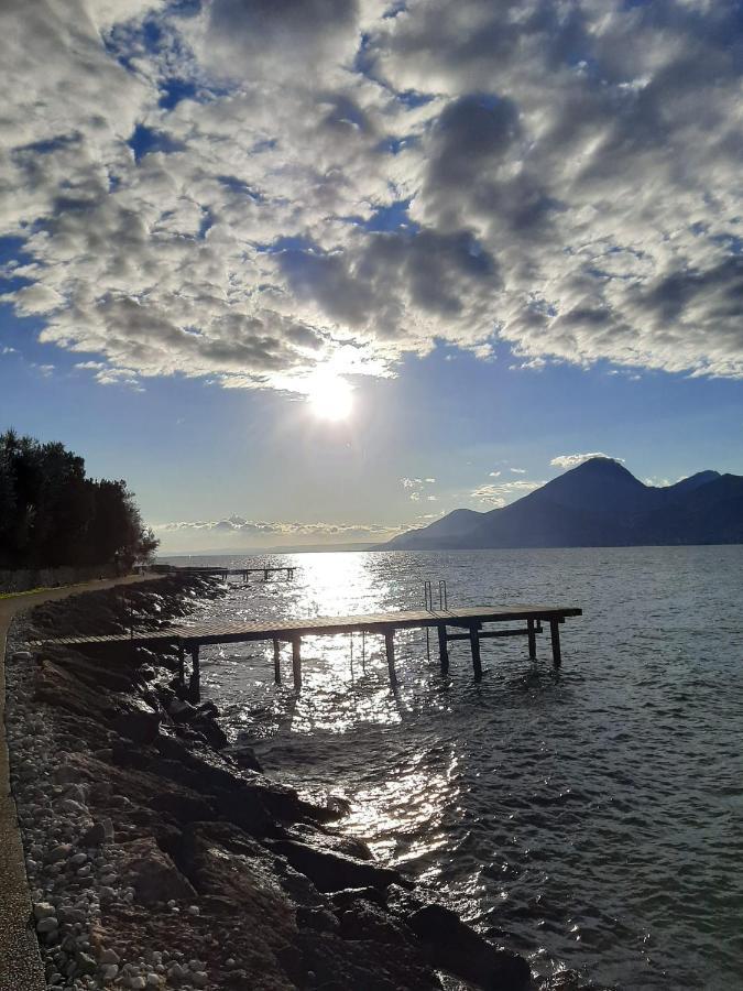 Villa Sul Lago Con Pontile Privato A Brenzone Sul Garda - Unique And Exclusive Dış mekan fotoğraf