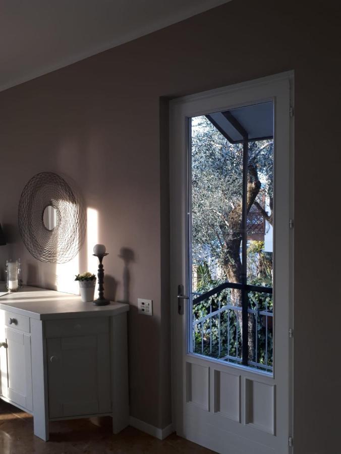 Villa Sul Lago Con Pontile Privato A Brenzone Sul Garda - Unique And Exclusive Dış mekan fotoğraf
