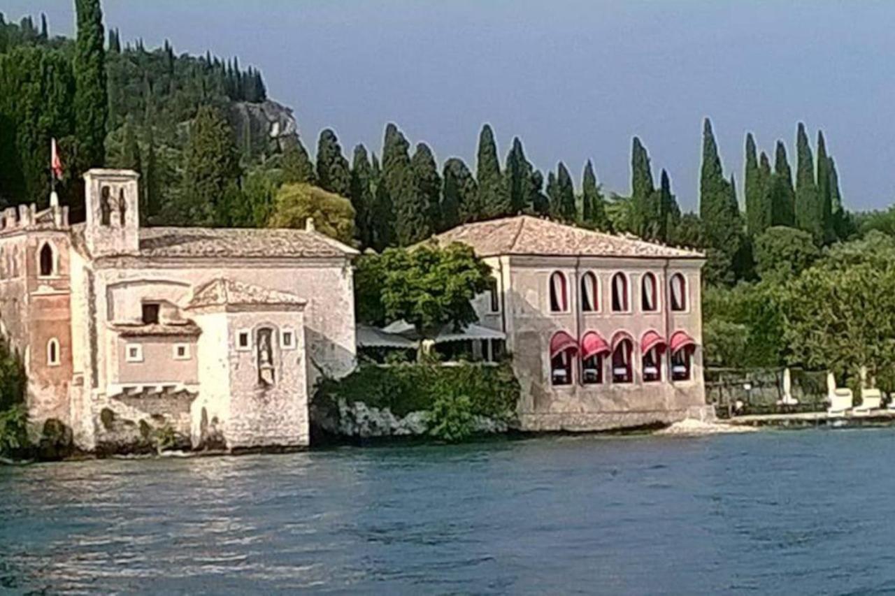 Villa Sul Lago Con Pontile Privato A Brenzone Sul Garda - Unique And Exclusive Dış mekan fotoğraf