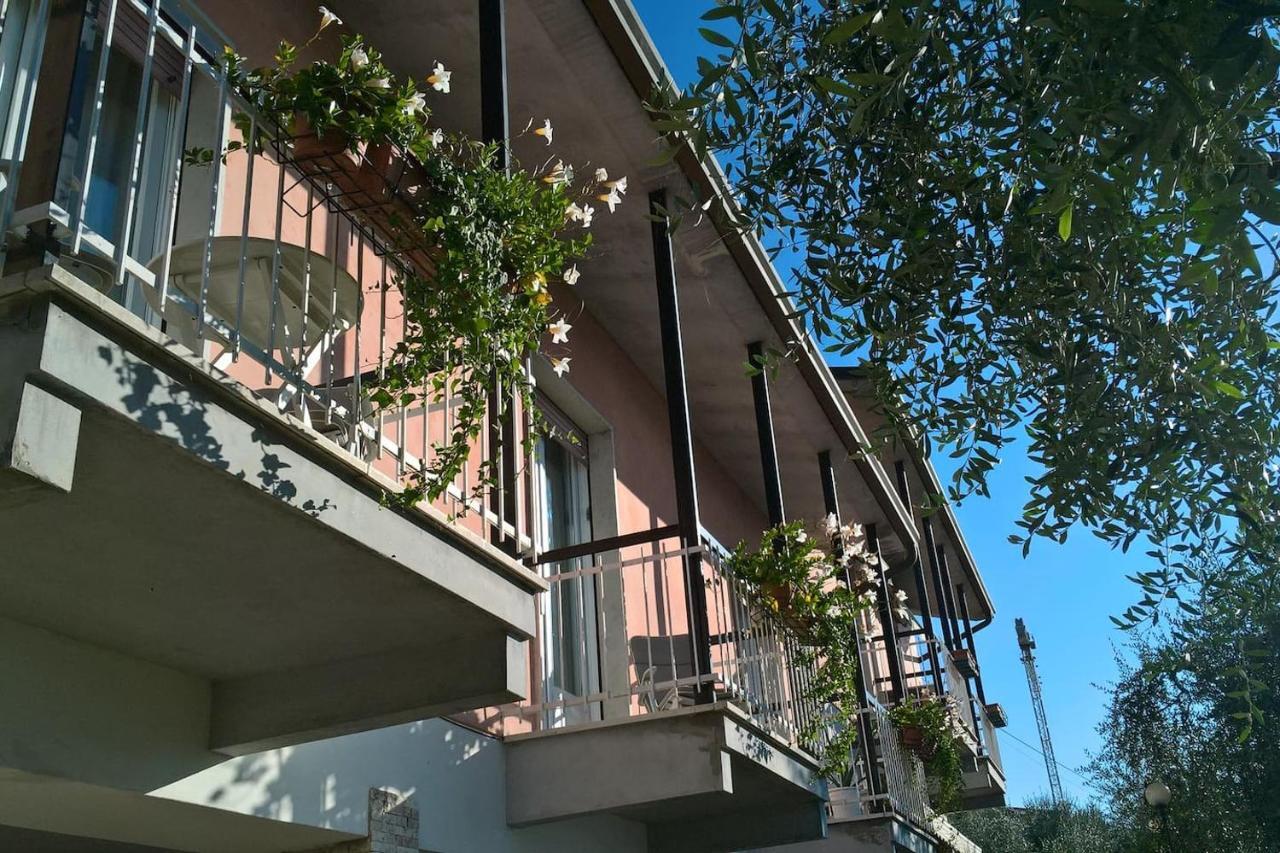 Villa Sul Lago Con Pontile Privato A Brenzone Sul Garda - Unique And Exclusive Dış mekan fotoğraf