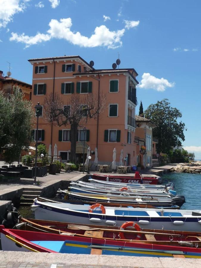 Villa Sul Lago Con Pontile Privato A Brenzone Sul Garda - Unique And Exclusive Dış mekan fotoğraf