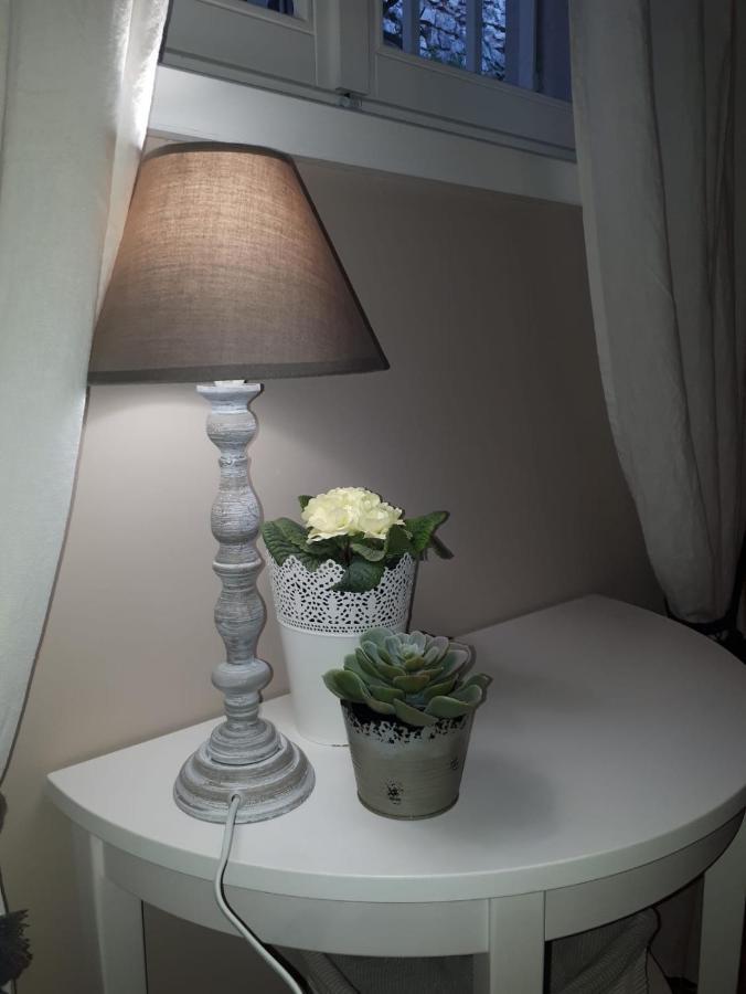 Villa Sul Lago Con Pontile Privato A Brenzone Sul Garda - Unique And Exclusive Dış mekan fotoğraf