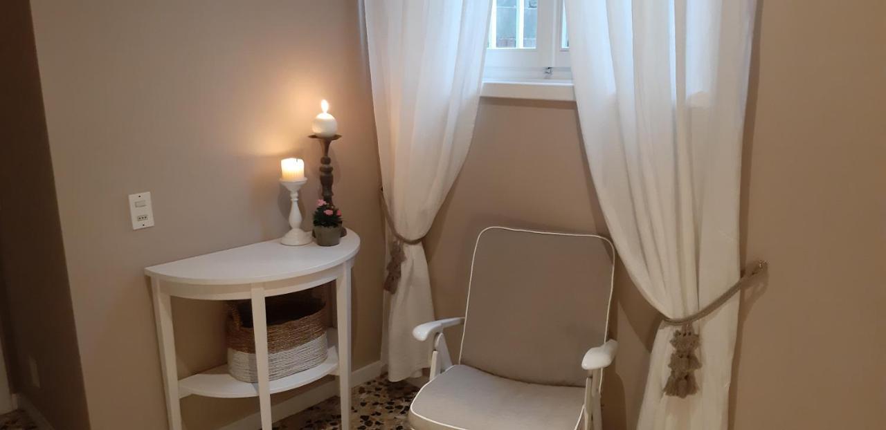 Villa Sul Lago Con Pontile Privato A Brenzone Sul Garda - Unique And Exclusive Dış mekan fotoğraf
