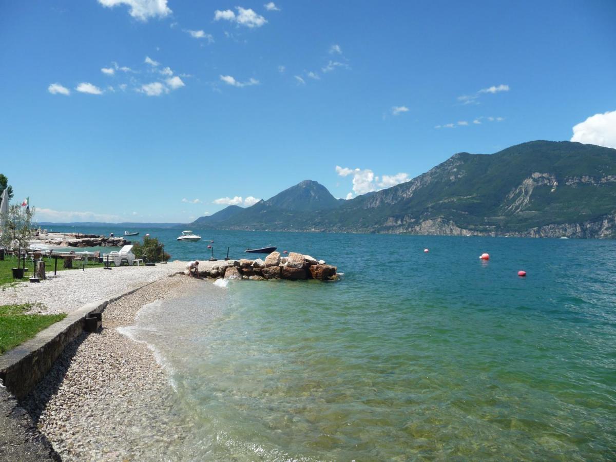 Villa Sul Lago Con Pontile Privato A Brenzone Sul Garda - Unique And Exclusive Dış mekan fotoğraf